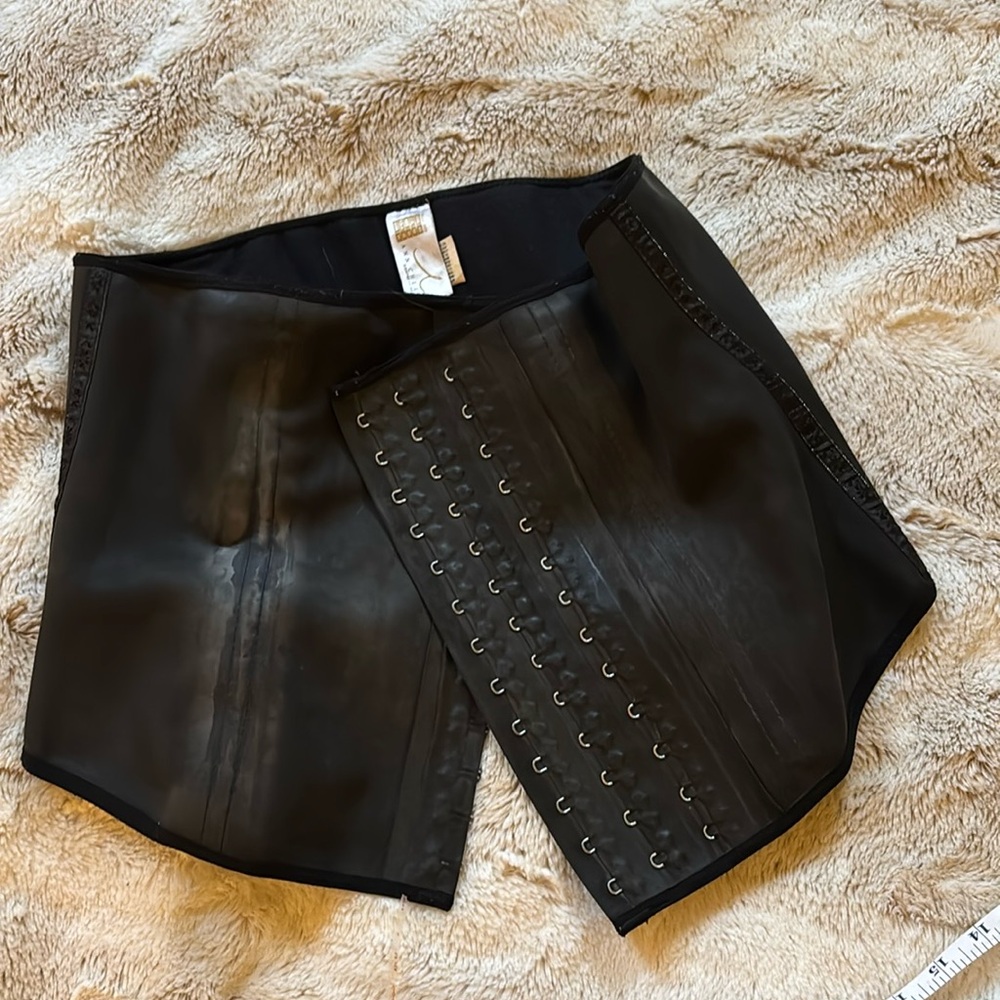 Waist Shaper/Corset - XL